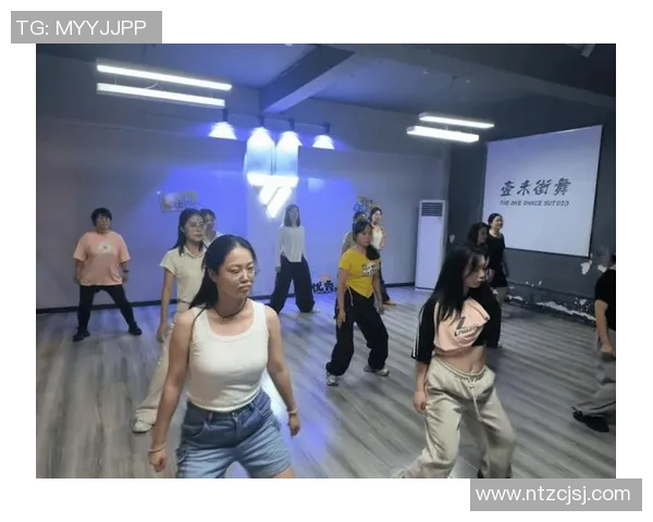 重庆街舞队的节奏体系与战术解析探索街舞文化的魅力与创新