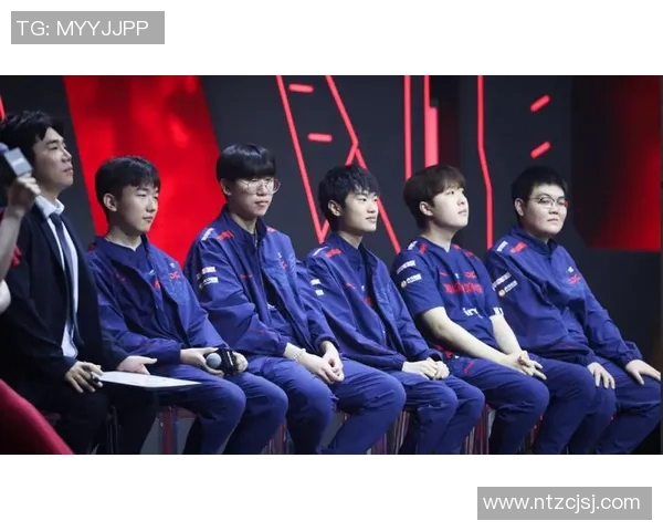 LNG战队的荣耀与挑战：英雄联盟赛场上的奋斗与成长之路