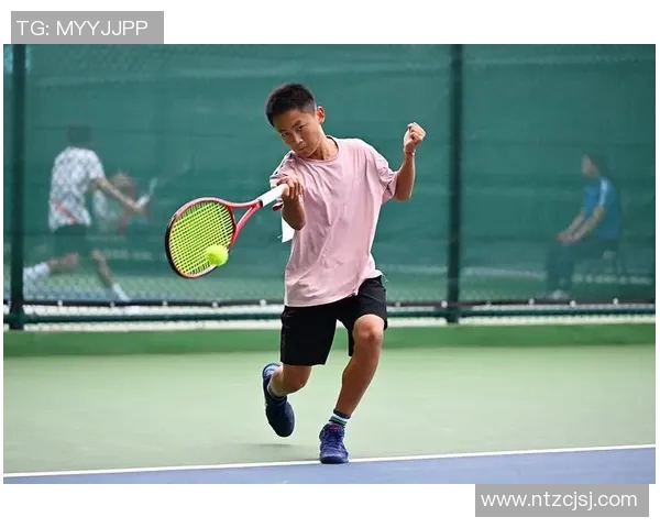 南京网球队比赛经验深度对比分析与提升策略探讨 南京网球队比赛经验深度对比分析与提升策略探讨