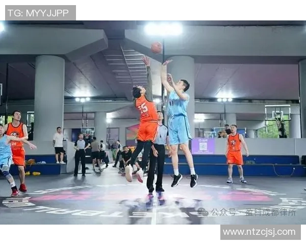 成都篮球队荣登篮球团队协作排行榜第三名展现出色团队精神与默契配合 成都篮球队荣登篮球团队协作排行榜第三名展现出色团队精神与默契配合